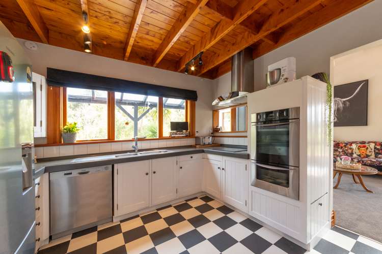 499 Sandon Road Feilding_11