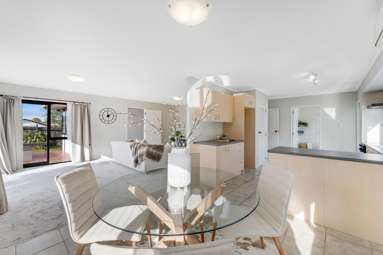 1/133 Botany Road_4