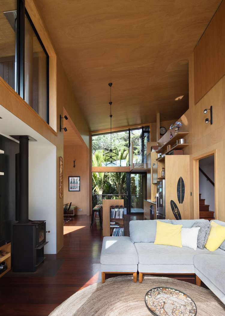 87 Garden Road Piha_5