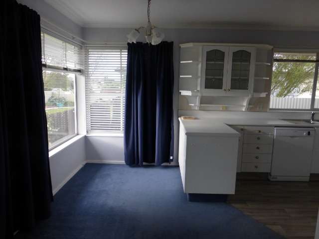 60 Denise Crescent Hornby_2