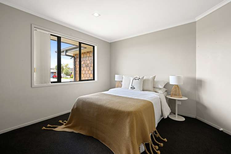 37 Thomas Road Huntington_12