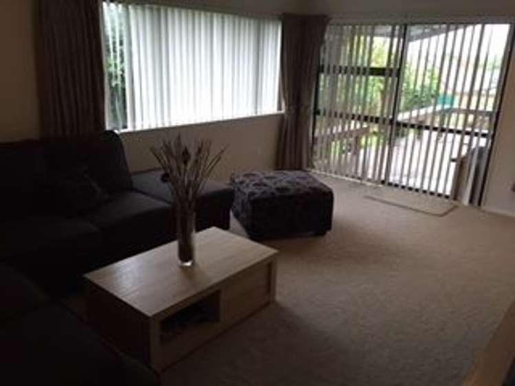 8 John Brooke Crescent East Tamaki Heights_6