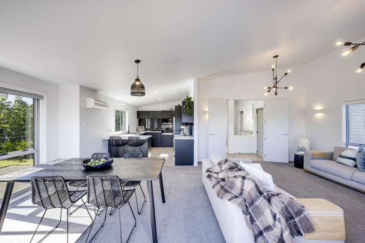 14 Pacific Avenue Poraiti_6