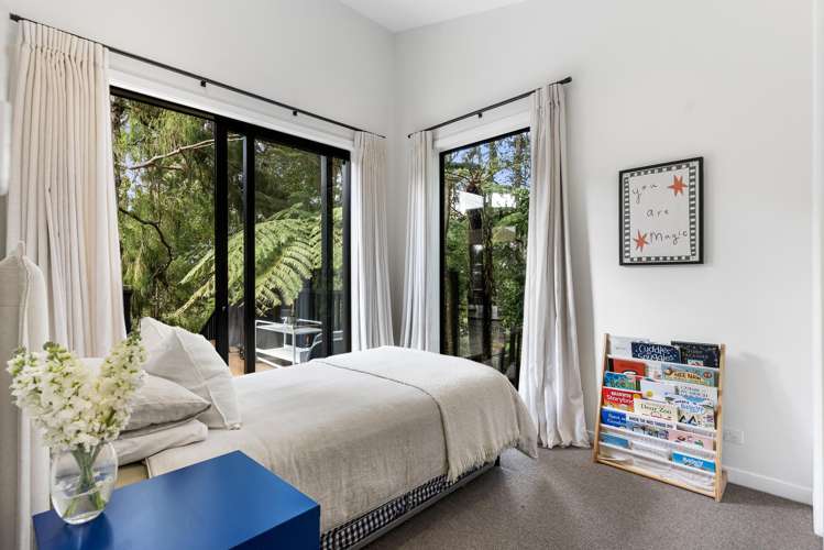 294 Konini Road Titirangi_24