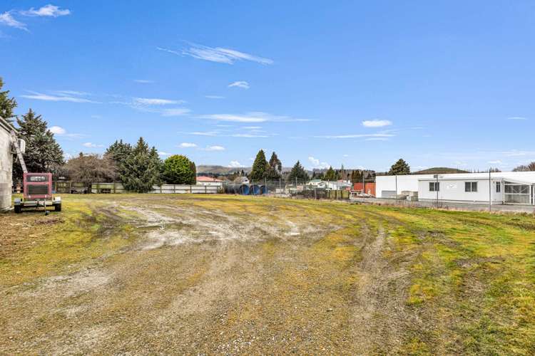 7 Pluto Road Lumsden_2