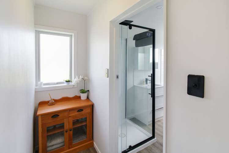 16 Linklater Avenue Foxton Beach_14