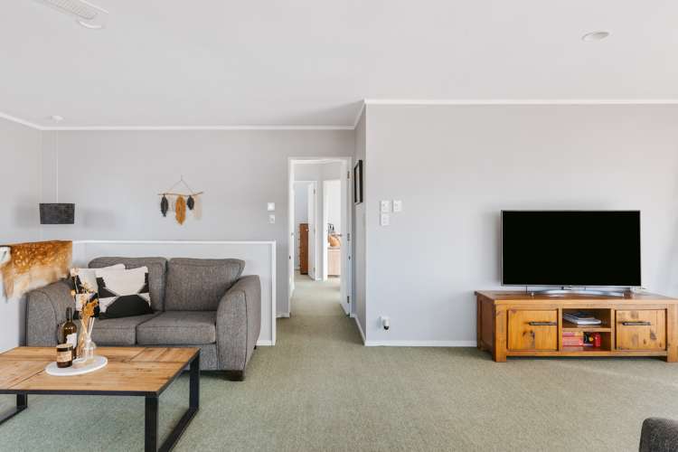 25 Poike Road Hairini_11