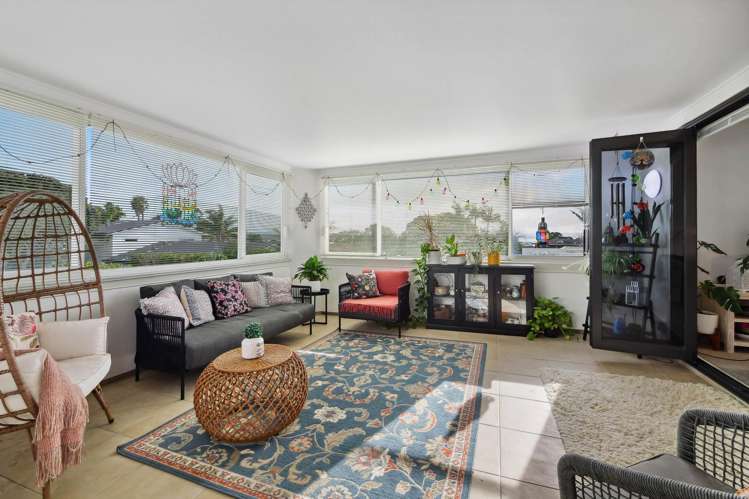 2b/12 Seaway Road Clarks Beach_30