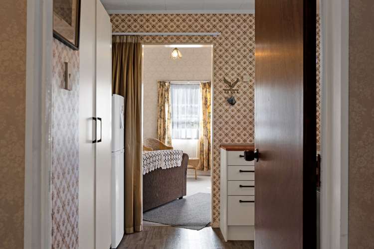 2/19 Kenmore Street Westown_18