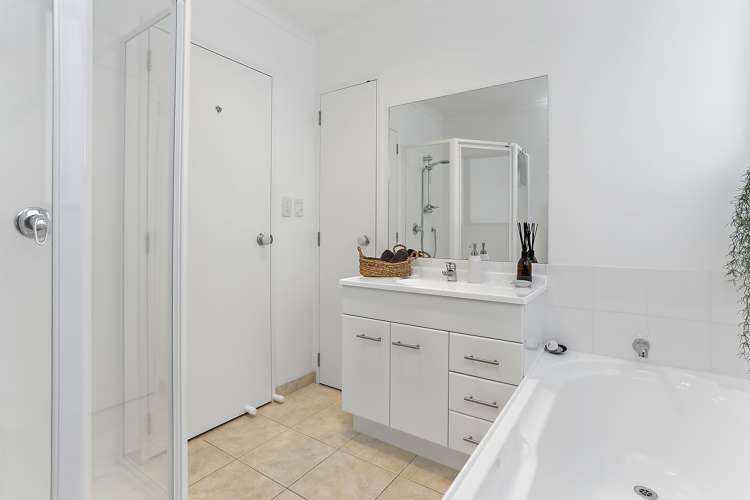 11 Amber Glen Albany_18