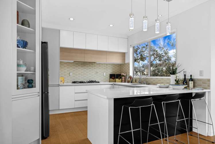 30 Castlederg Drive Flat Bush_2