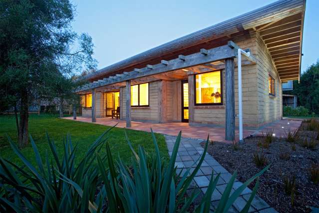 Elegant 2 bedroom semi furnished home