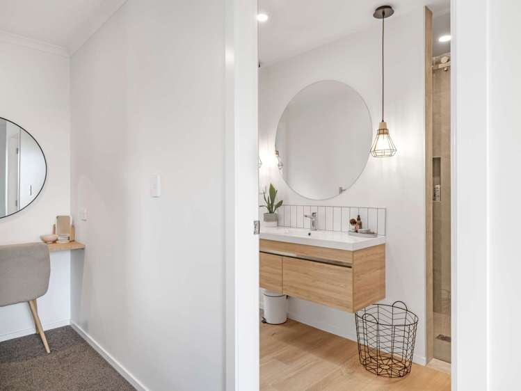 44 Tirimoana Place Otamatea_15