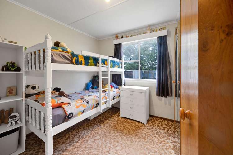 4 Kerry Lane Hawera_17