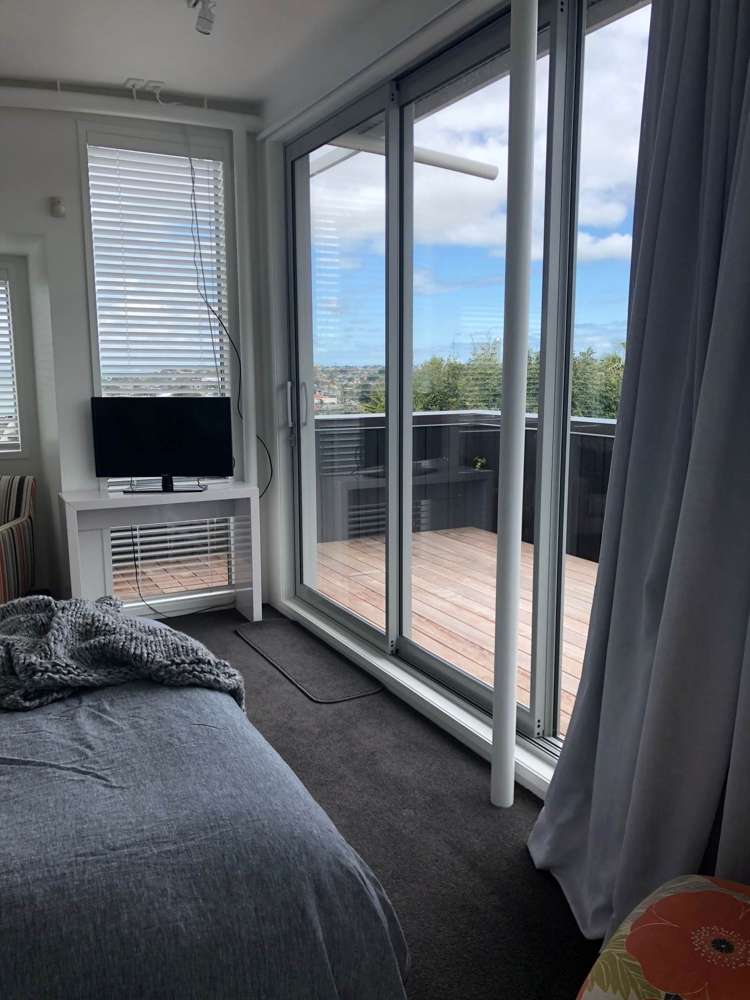 8b Marama Street Castor Bay_11