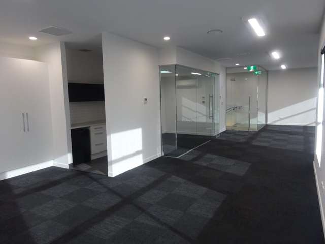 235 - 237  Kilmore Street City Centre_4