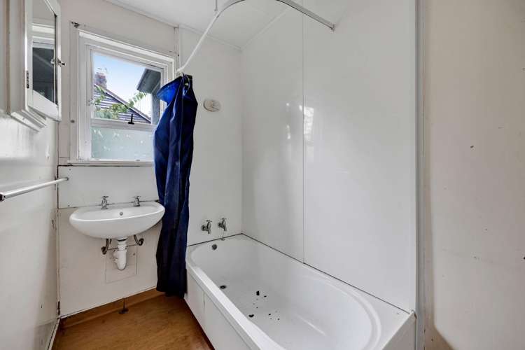 5 Frankley Road New Plymouth_21