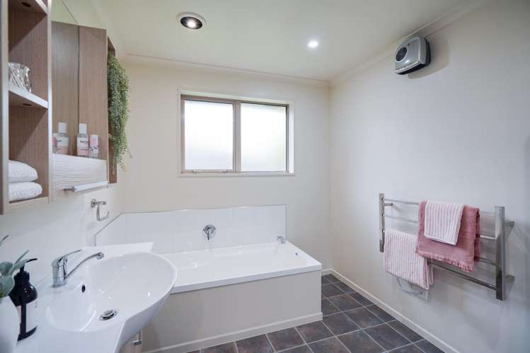 53 Glenroy Park Drive Waikiwi_19