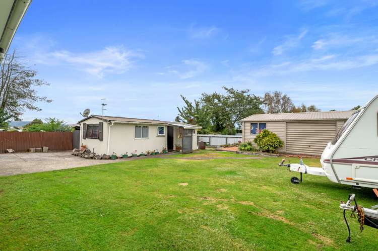 4 Roger Street Pukehangi_10