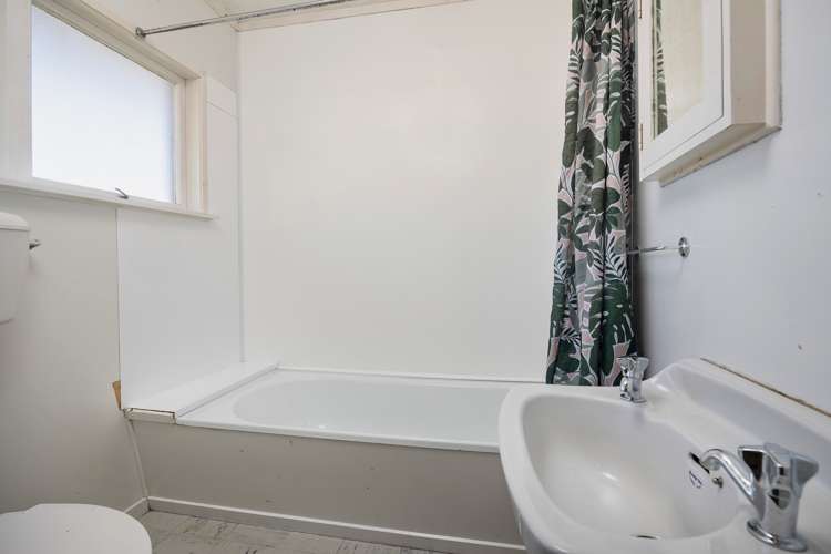 3/4 Harlston Road Mount Albert_10