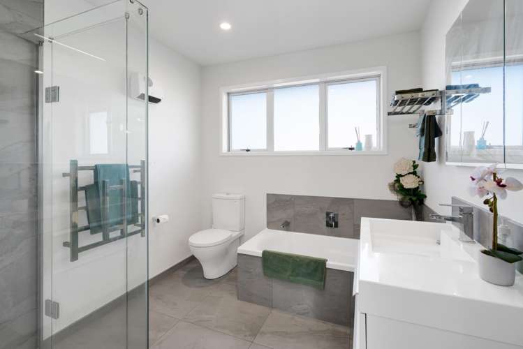 1 Cabot Place Frankleigh Park_19