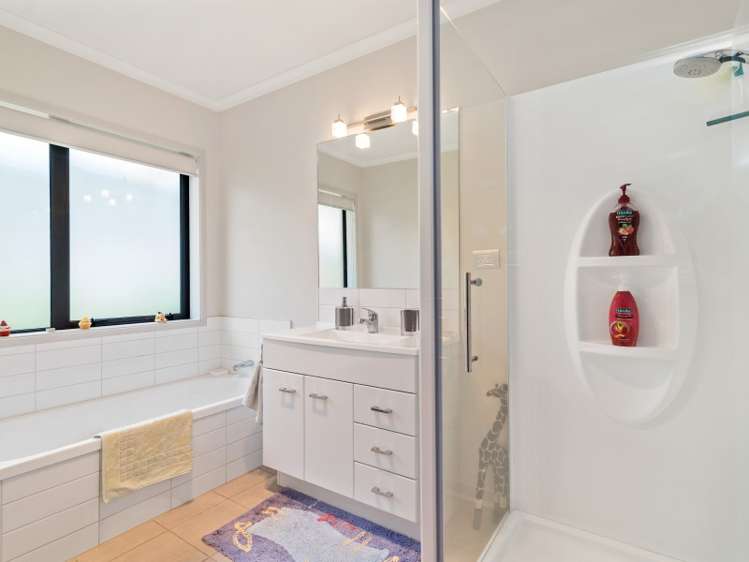 14b Basley Road Owhata_9