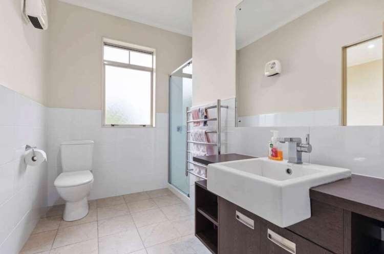 27 Amaretto Ave Flat Bush_11