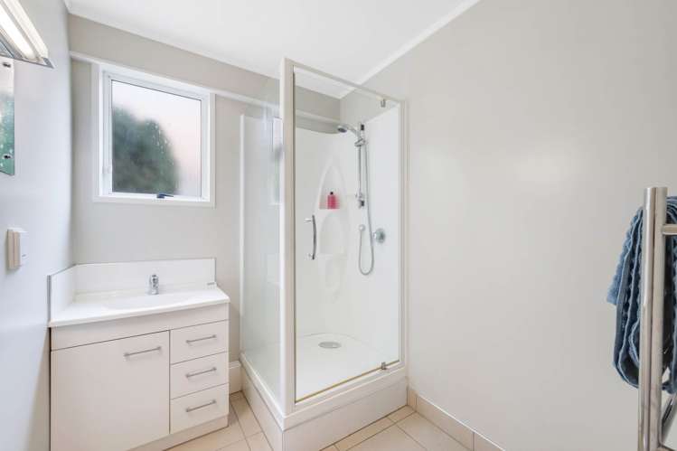 12 Letterkenny Place Blockhouse Bay_18