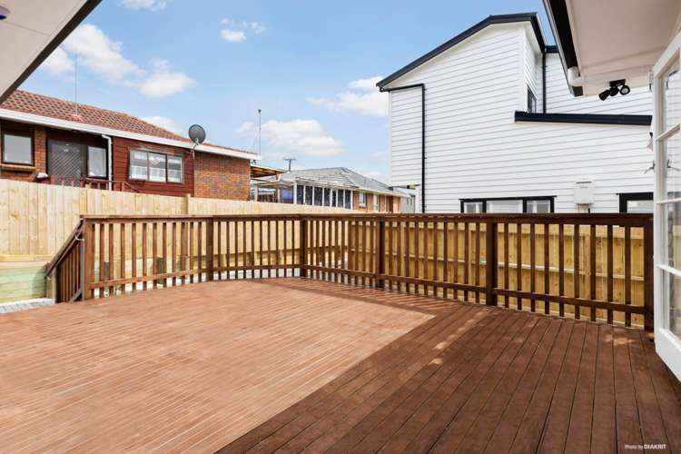 15 Sheridan Drive New Lynn_12