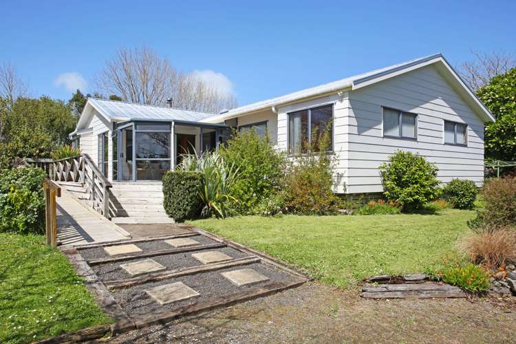 87 Pukeoware Road Waiuku_33