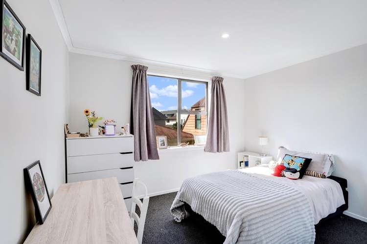 2/12 Beaumont Street Hamilton East_12