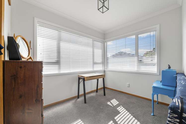 8 Orlando Street Stratford_12