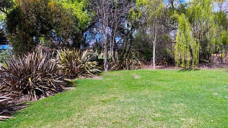 13 Wairau Road Albert Town_5