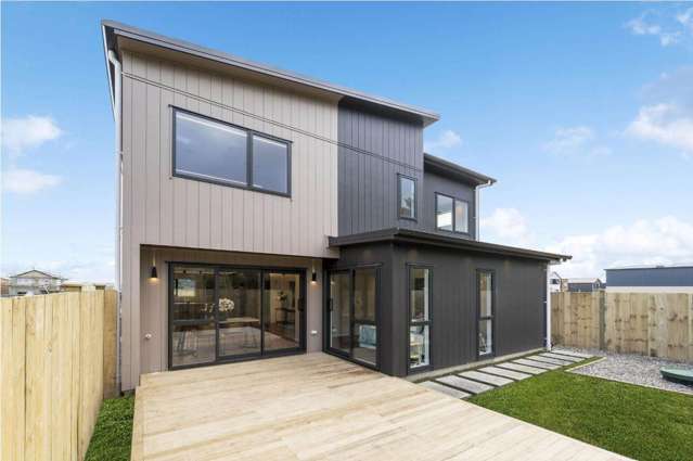 10 Years Master Built Brand New Home