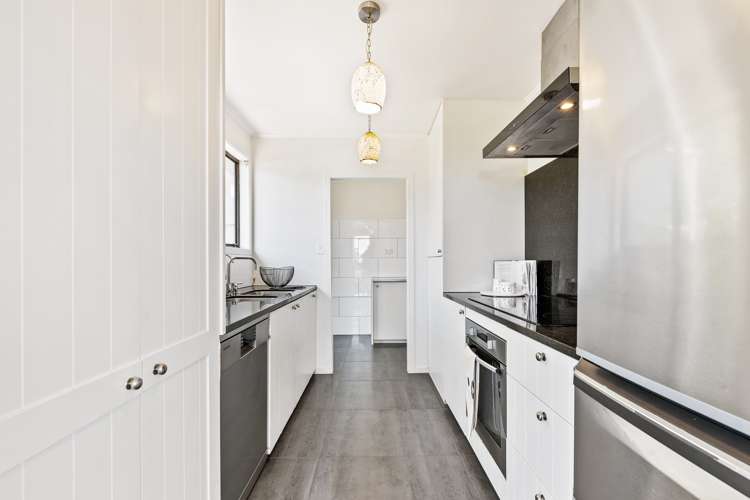 6 Parrs Cross Road Henderson_8