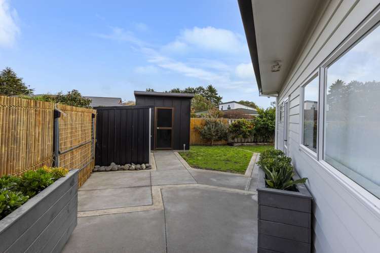 39 Waipunahau Road Waikanae_24