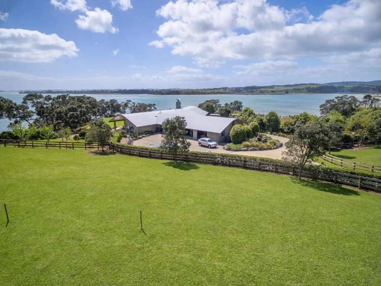 389 Clifton Road Whitford_7