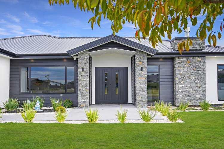 27 Lochhead Street Mahora_1