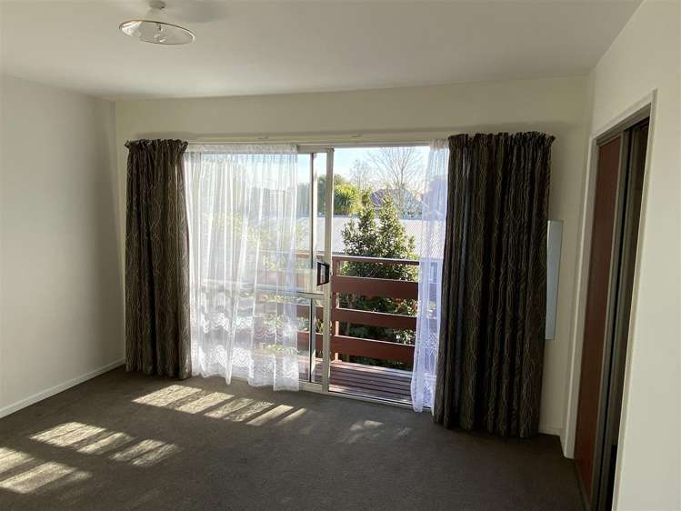 2/14 Frederick Street Waltham_8
