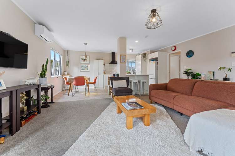 2/67 Buckland Road Mangere East_3