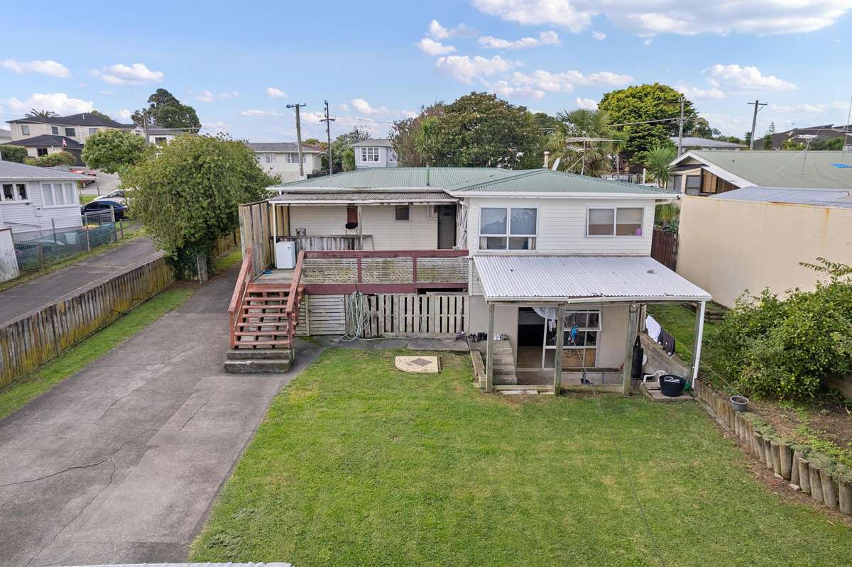 16 Puriri Road_0