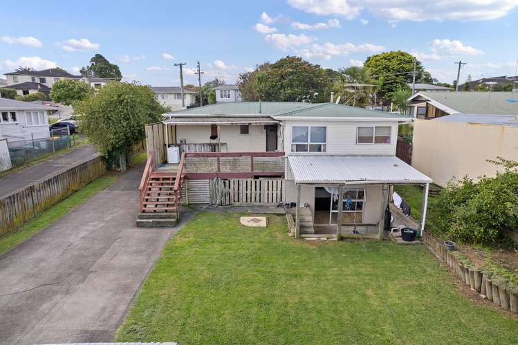 16 Puriri Road_0