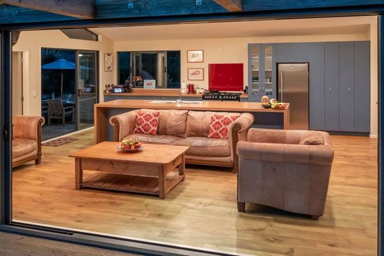 97 Raukawa Road Peka Peka_2