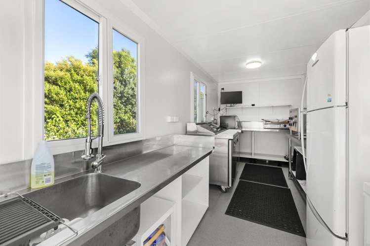 19 Nau Mai Road Raglan_31