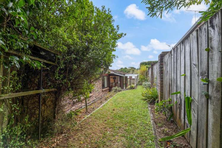 4 Ruskin Place Westown_12