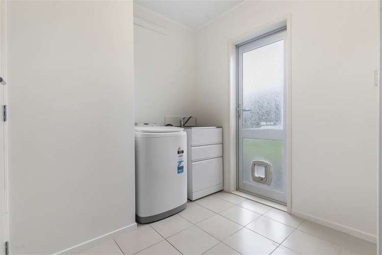 10 Sanctuary Point Sunnyhills_39