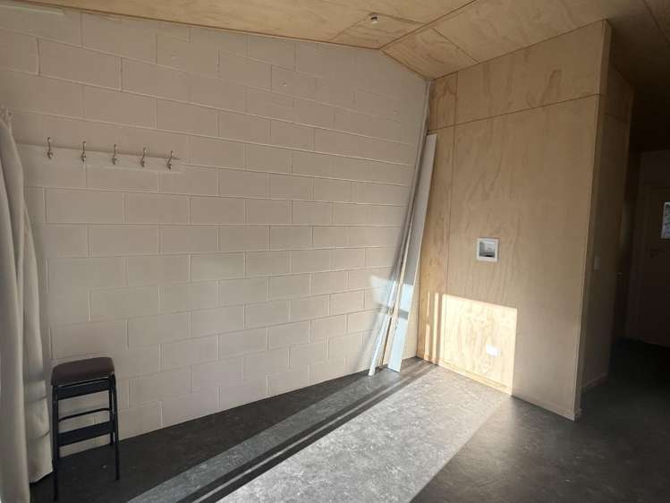 4/3 Angle Street 10728_5