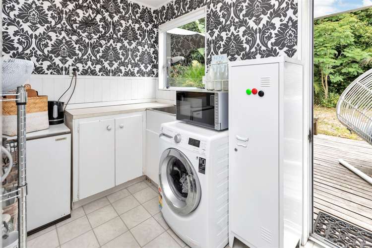 257 Pyle Road East Ruakaka_14