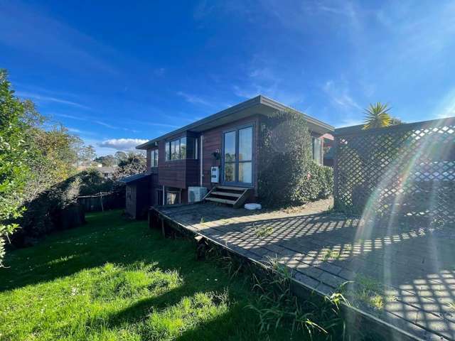 1/15 Jay Court Botany Downs_1