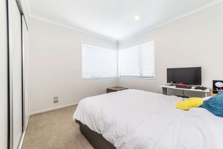 2 Weta Road Hobsonville_16